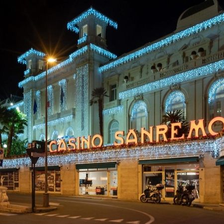 Casa Sanremo Tiziano Parking Gratis Spiaggia 15 Minuti A Piedi エクステリア 写真