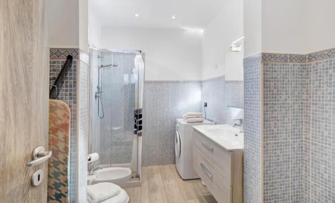 Casa Sanremo Tiziano Parking Gratis Spiaggia 15 Minuti A Piedi エクステリア 写真