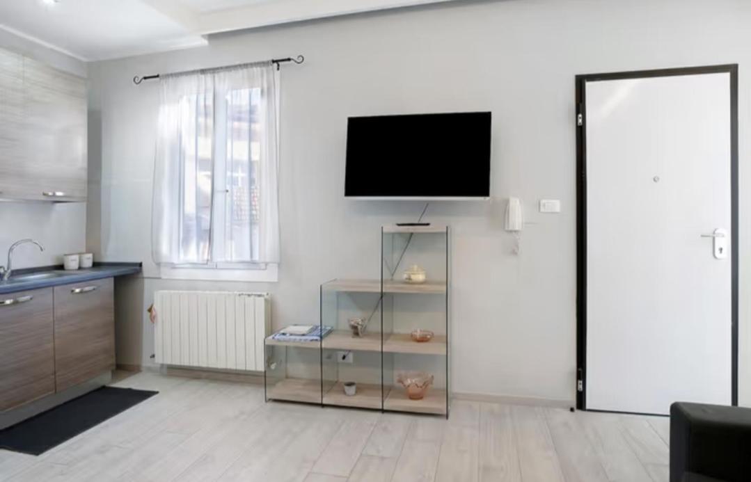 Casa Sanremo Tiziano Parking Gratis Spiaggia 15 Minuti A Piedi エクステリア 写真
